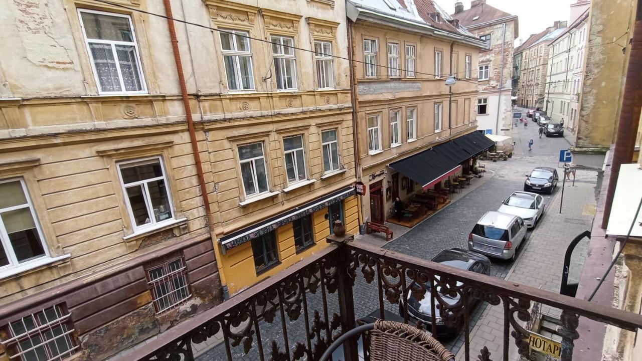 Ляльковий Театр Не Мансарда Lemberg Exterior foto